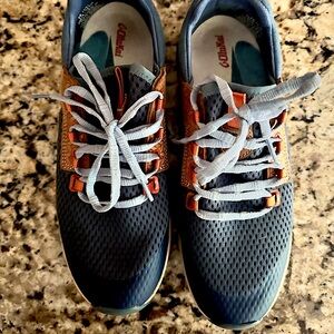 Olukai women’s sneakers size 10